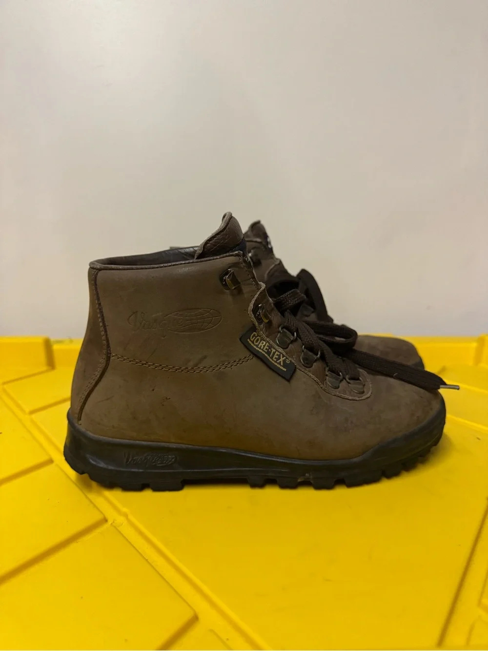 Vasque Gore-Tex Brown Leather Hiking Trail Boots Men’s Size 6